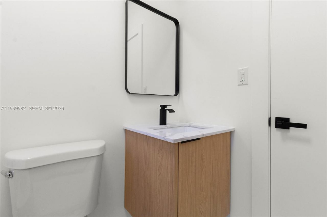 1009 Meridian Ave, Unit 14, Miami Beach, FL 33139 Photo