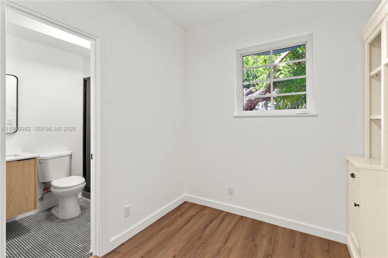 1009 Meridian Ave, Unit 14, Miami Beach, FL 33139 Photo