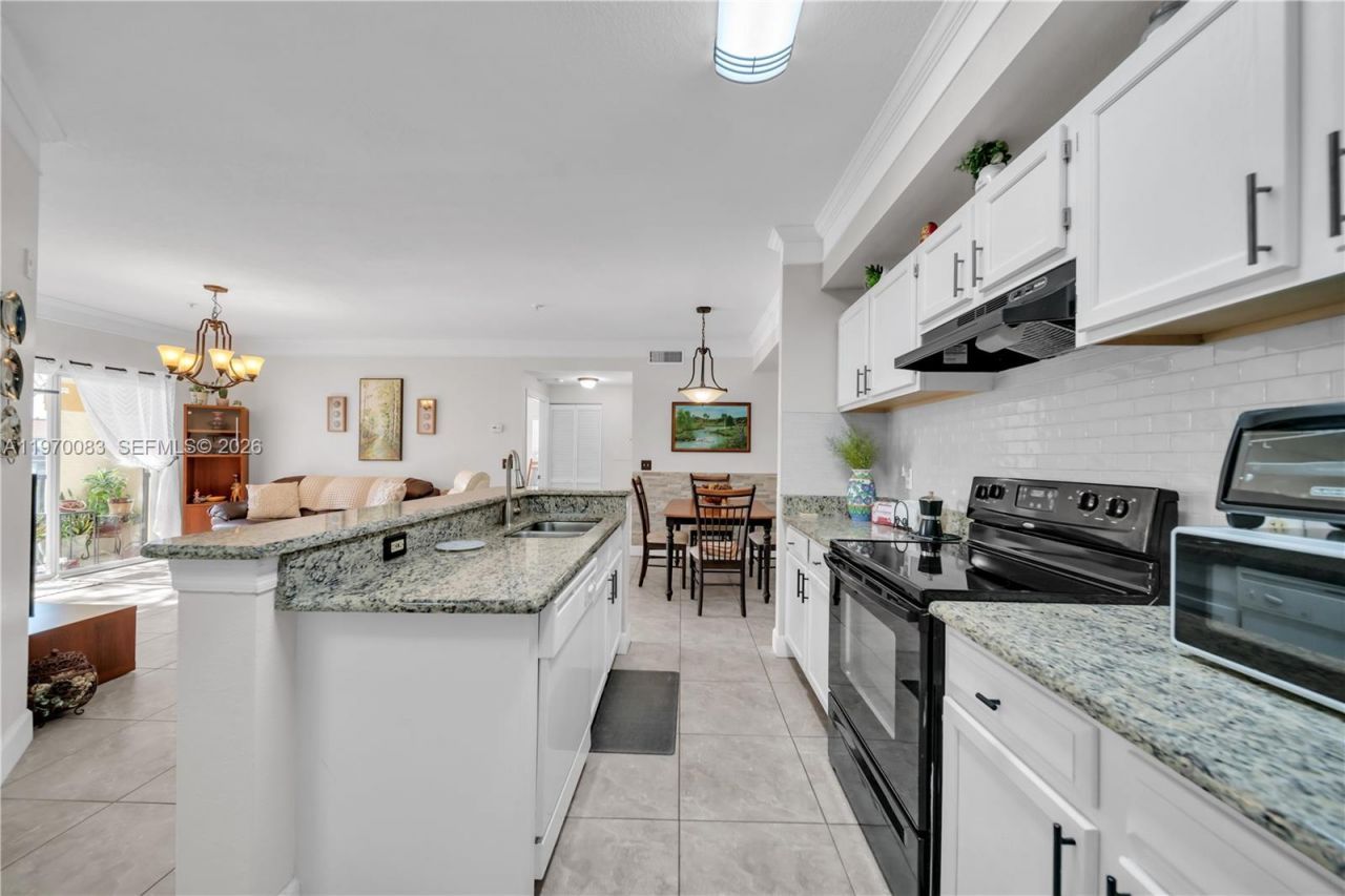 11550 Villa Grand, Unit 1315, Fort Myers, FL 33913 Photo