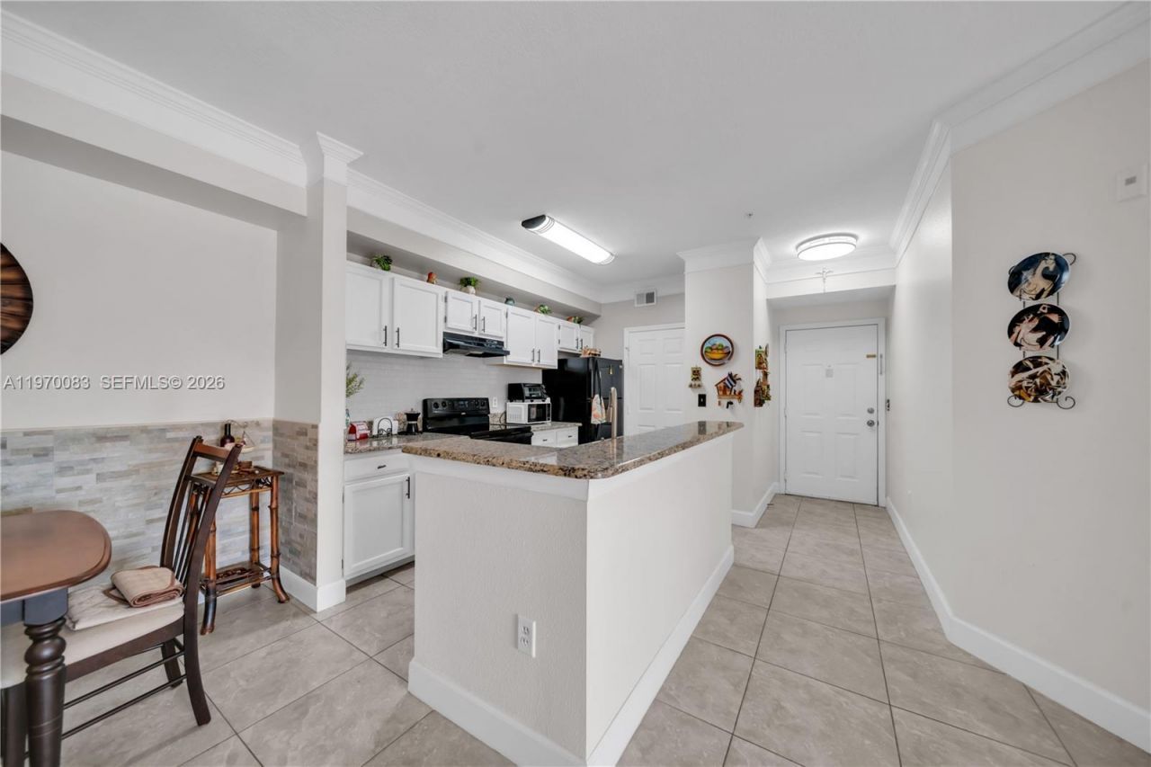 11550 Villa Grand, Unit 1315, Fort Myers, FL 33913 Photo