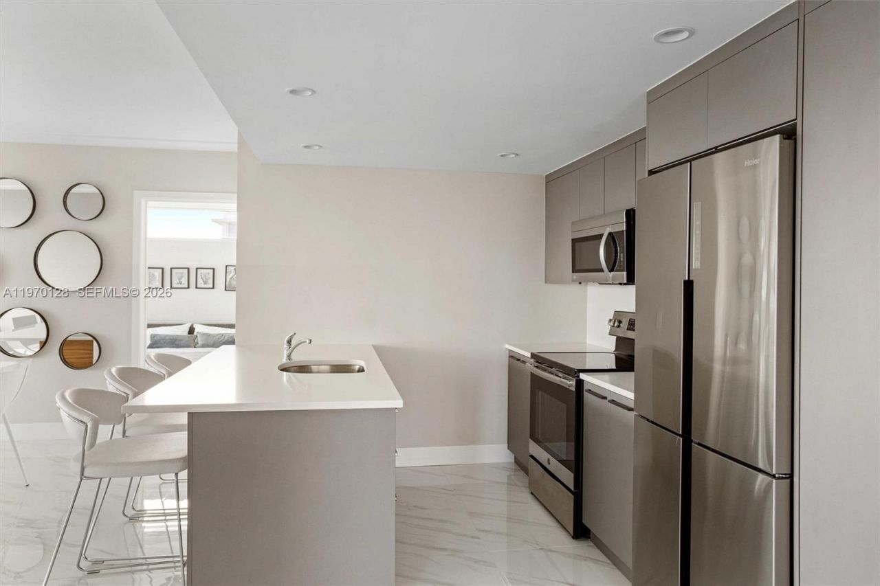 1150 101st St , Unit 603, Bay Harbor Islands, FL 33154 Photo