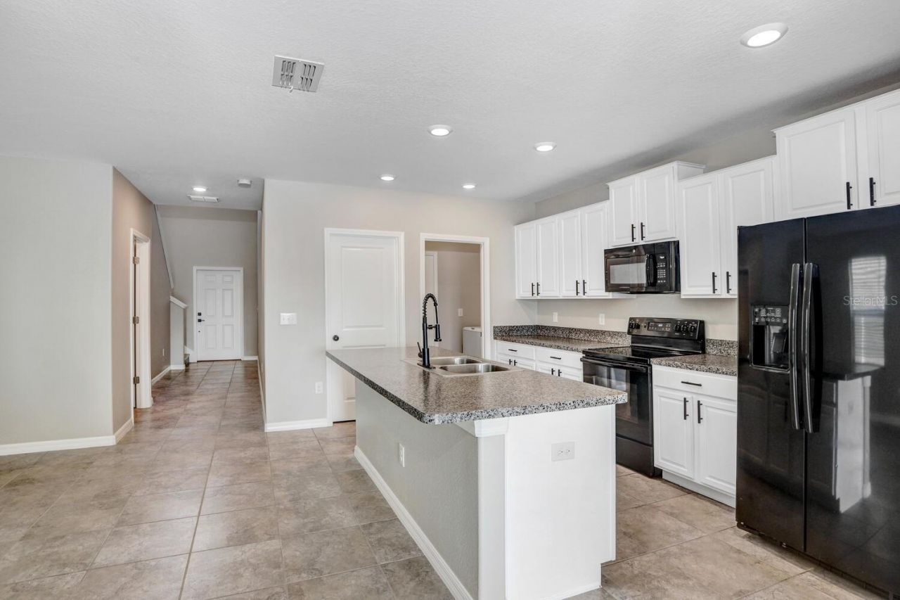 10256 Carloway Hills Drive, Wimauma, FL 33598 Photo