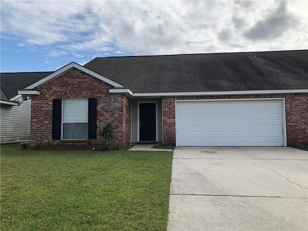 1064 CLAIRISE Court, Slidell, LA 70461