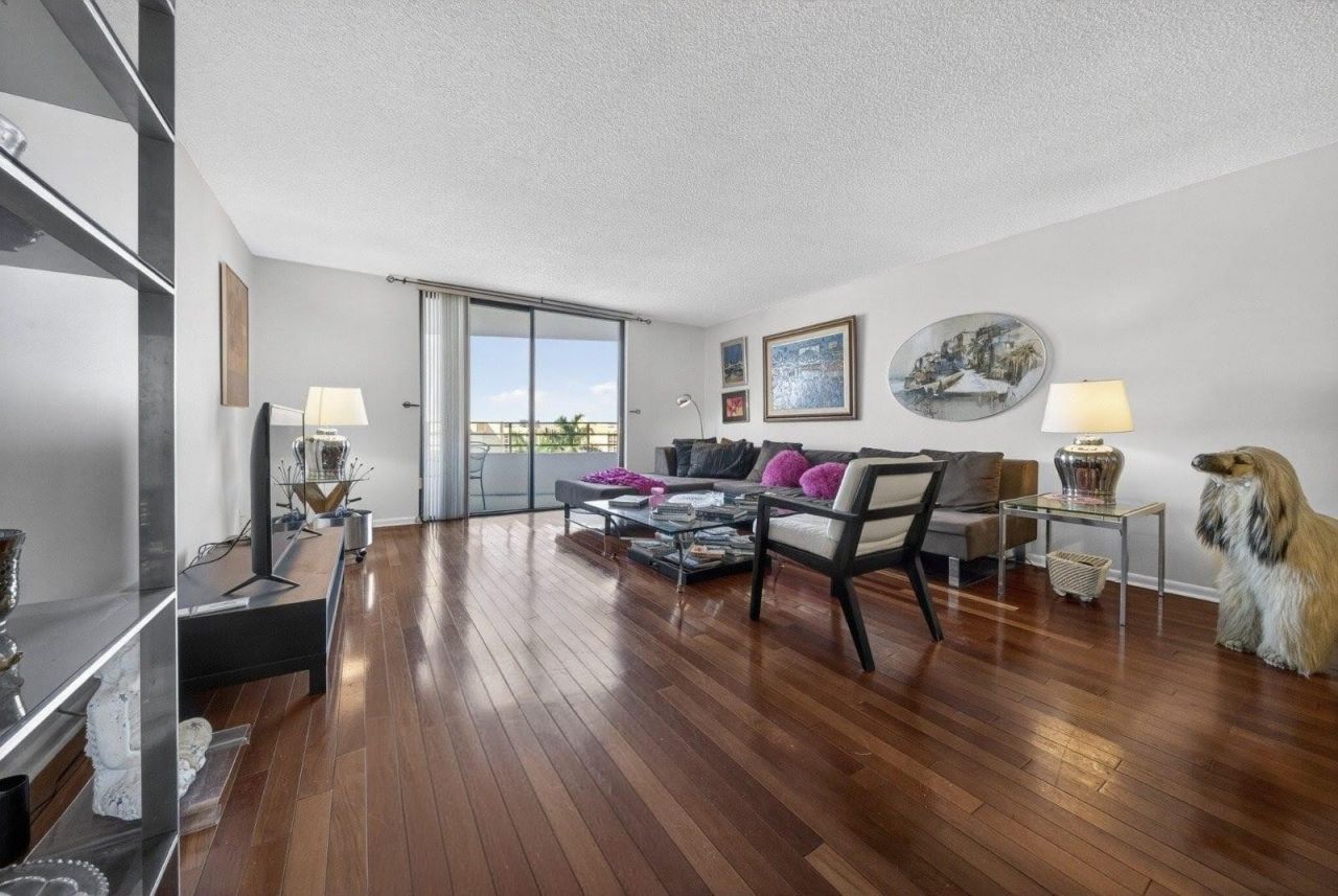 600 Three Islands Bl, Unit B406, Hallandale Beach, FL 33009 Photo