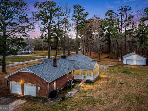 9829 LINE FENCE RD, HAYES, VA 23072