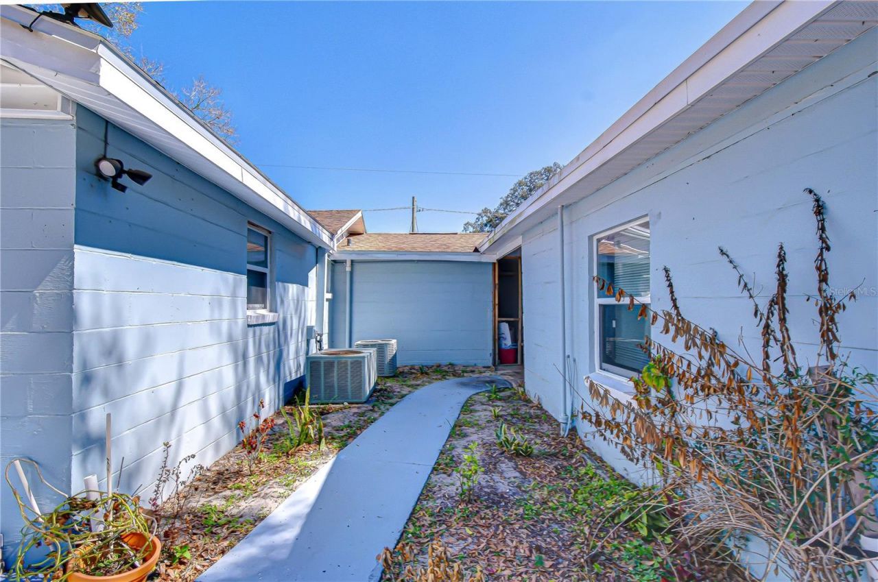8302 N Edison Avenue, Tampa, FL 33604 Photo
