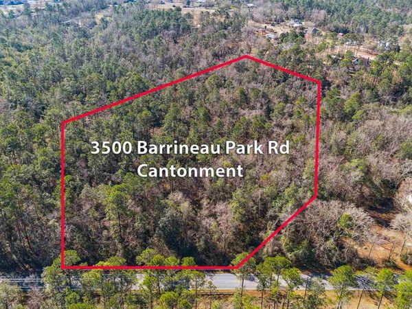 3500 Barrineau Park Rd, Cantonment, FL 32533