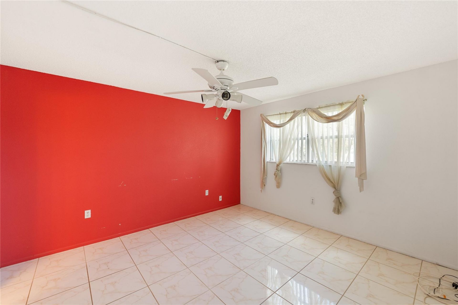 8081 N Sunrise Lakes Dr, Unit 203, Fort Lauderdale, FL 33322 Photo