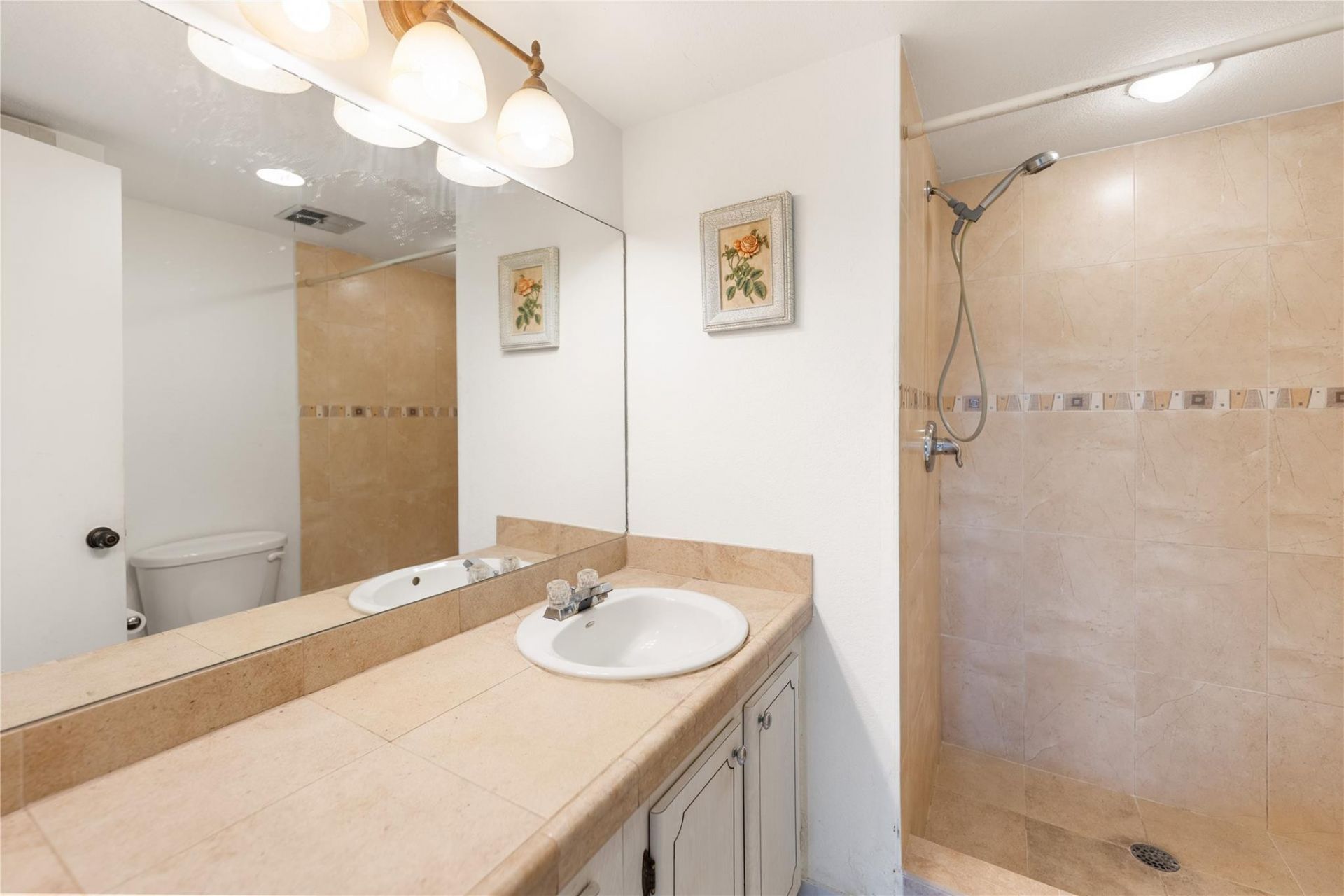 8081 N Sunrise Lakes Dr, Unit 203, Fort Lauderdale, FL 33322 Photo