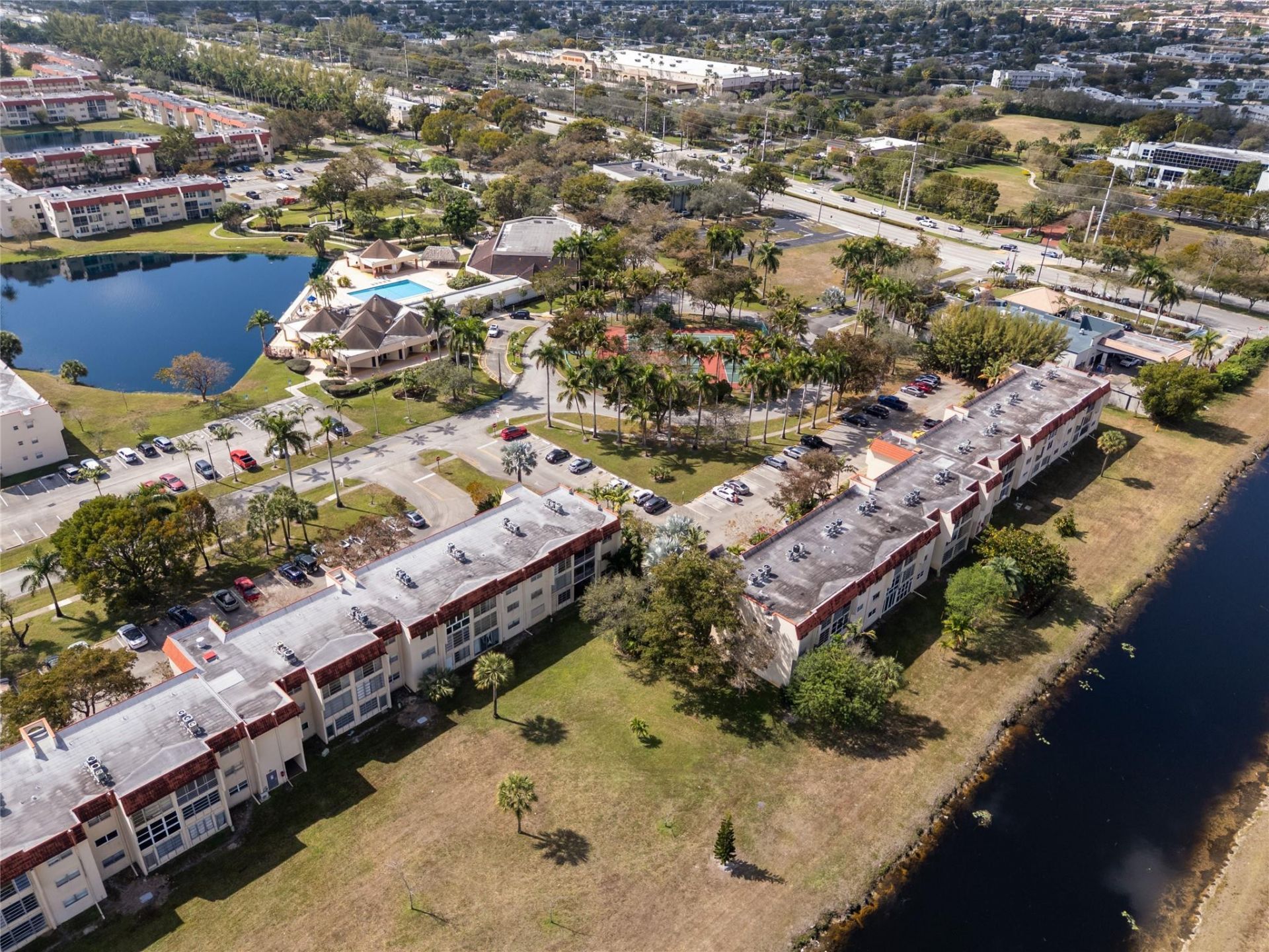 8081 N Sunrise Lakes Dr, Unit 203, Fort Lauderdale, FL 33322 Photo