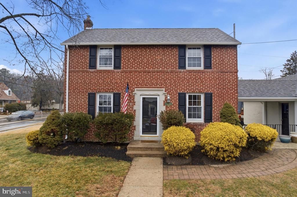 1045 EDGERTON ROAD, SECANE, PA 19018