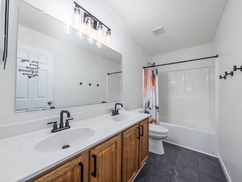 8056 Orange Station Loop, Lewis Center, OH 43035 Photo 33