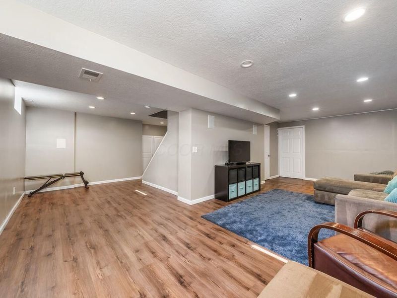 8056 Orange Station Loop, Lewis Center, OH 43035 Photo 41