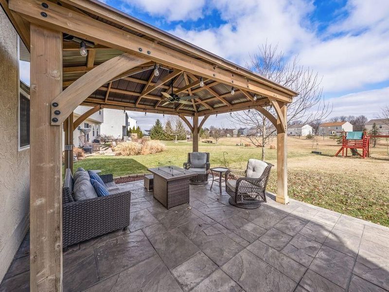 8056 Orange Station Loop, Lewis Center, OH 43035 Photo 45