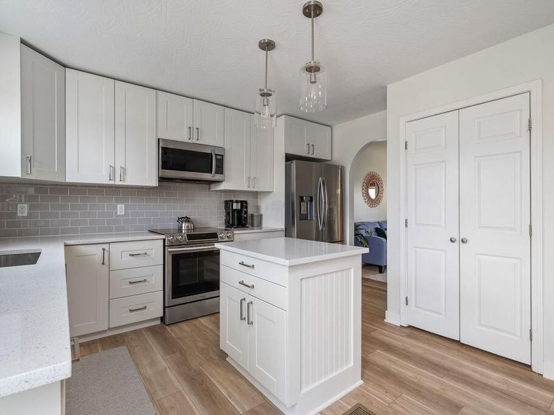 8056 Orange Station Loop, Lewis Center, OH 43035 Photo 8