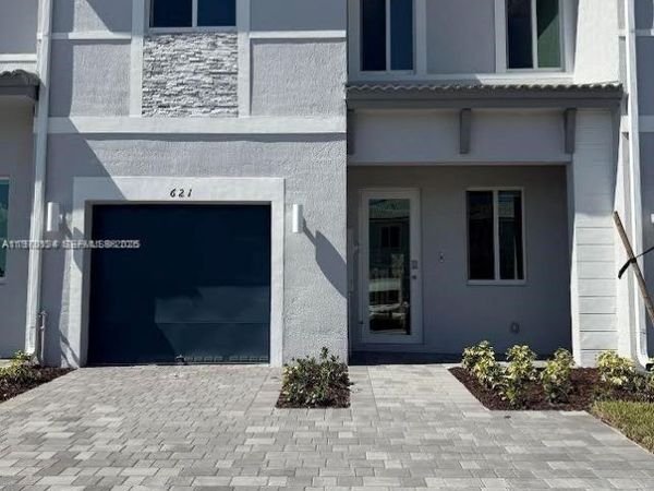 621 SE 13th St Cir , Unit 1, Homestead, FL 33034