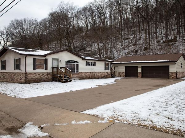 145 S Main Street, Potosi, WI 53820