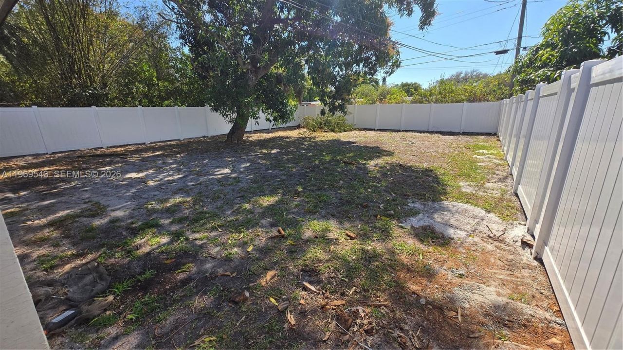 250 Ipswich St , Boca Raton, FL 33487 Photo