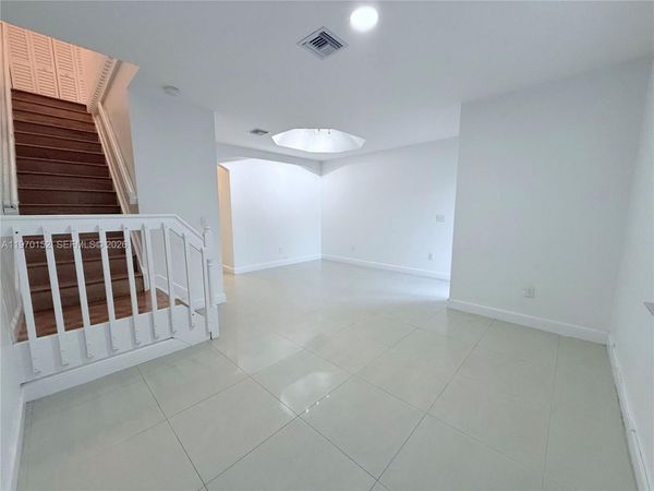 16618 NW 73rd Ave , Miami Lakes, FL 33014