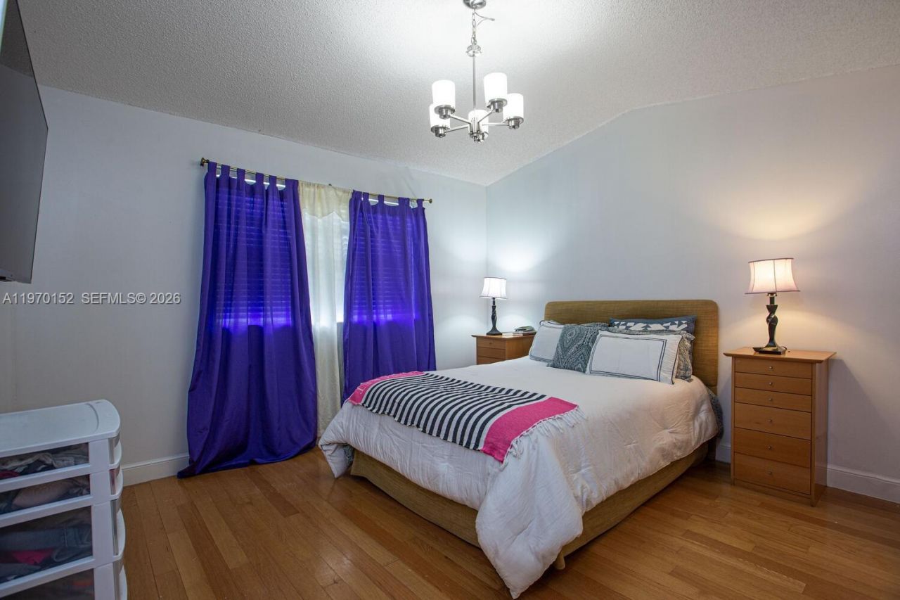 16618 NW 73rd Ave, Miami Lakes, FL 33014 Photo