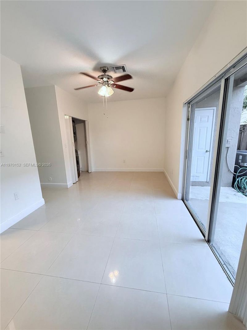 16618 NW 73rd Ave, Miami Lakes, FL 33014 Photo