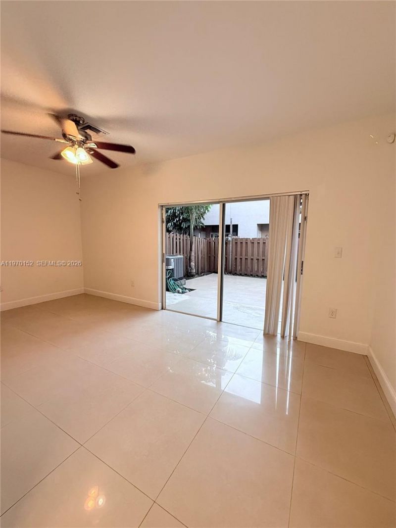 16618 NW 73rd Ave, Miami Lakes, FL 33014 Photo
