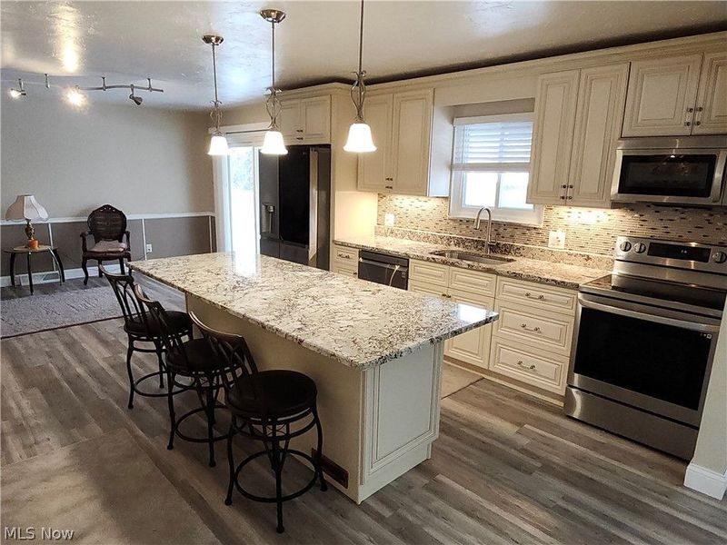 13750 BELFAIR Drive, Cleveland, OH 44130 Photo 11