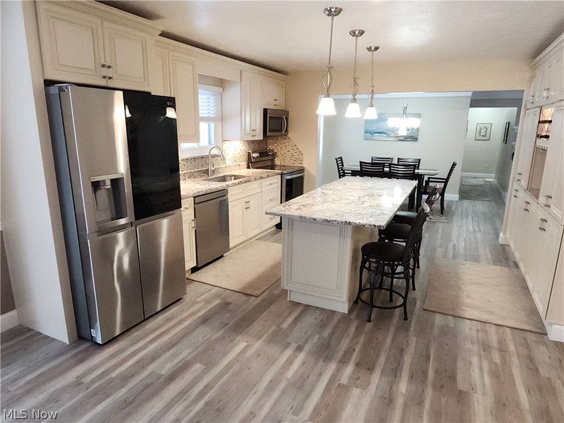 13750 BELFAIR Drive, Cleveland, OH 44130 Photo 12