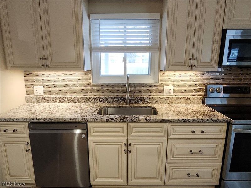 13750 BELFAIR Drive, Cleveland, OH 44130 Photo 13