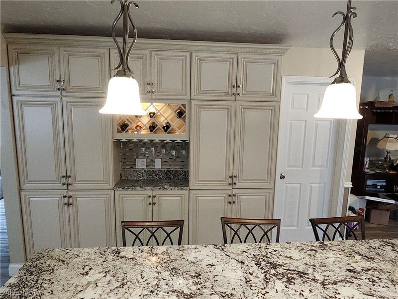 13750 BELFAIR Drive, Cleveland, OH 44130 Photo 16