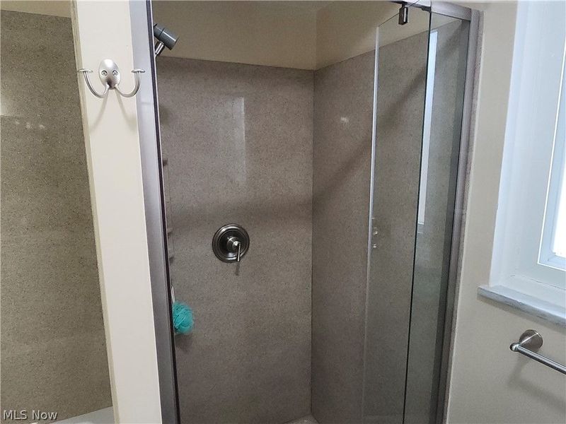 13750 BELFAIR Drive, Cleveland, OH 44130 Photo 22