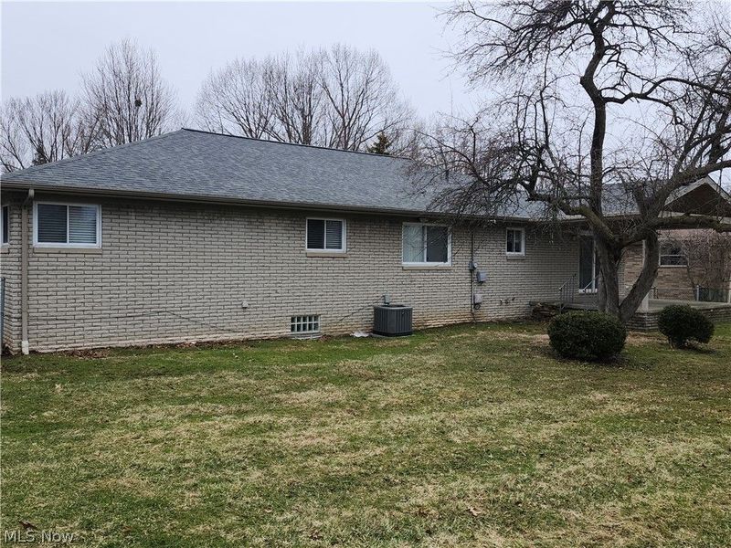 13750 BELFAIR Drive, Cleveland, OH 44130 Photo 3