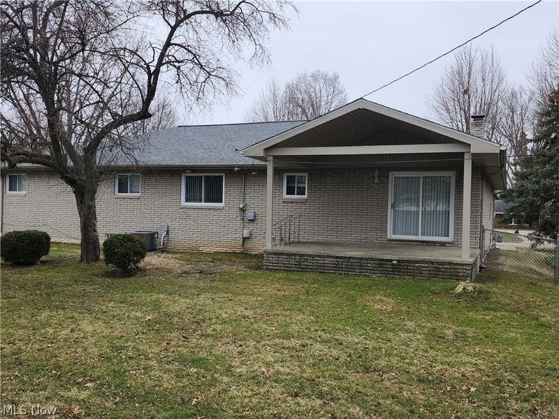 13750 BELFAIR Drive, Cleveland, OH 44130 Photo 4