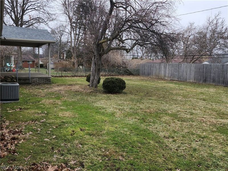 13750 BELFAIR Drive, Cleveland, OH 44130 Photo 6