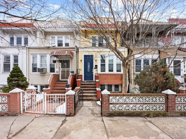 2565 99th Street , East Elmhurst, NY 11369