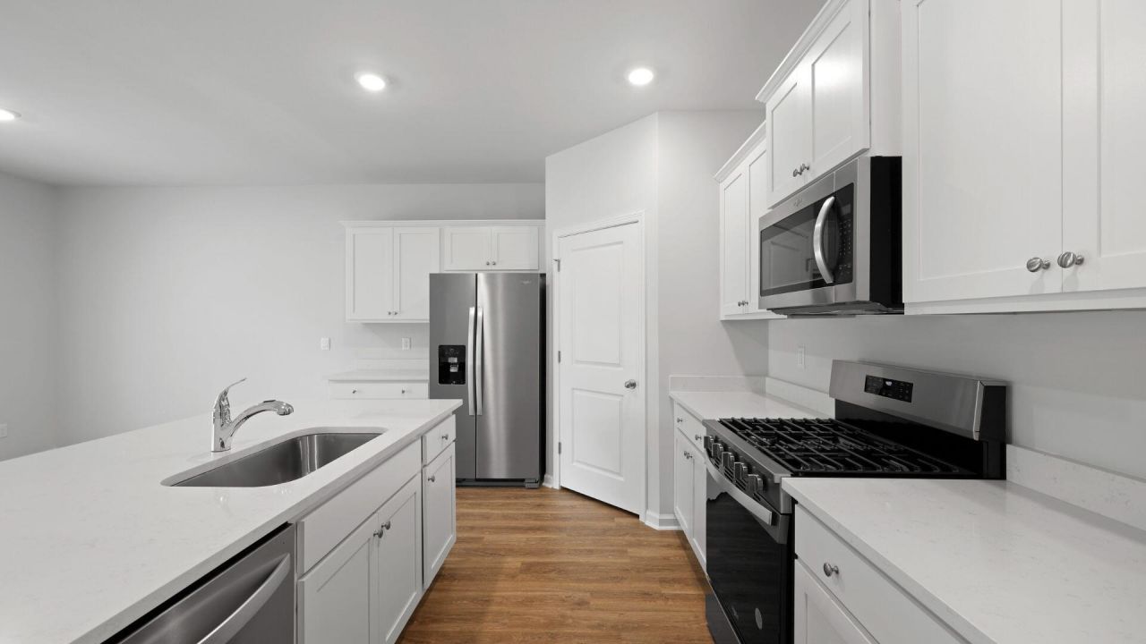 1011 Laurel Oaks Drive Photo 7