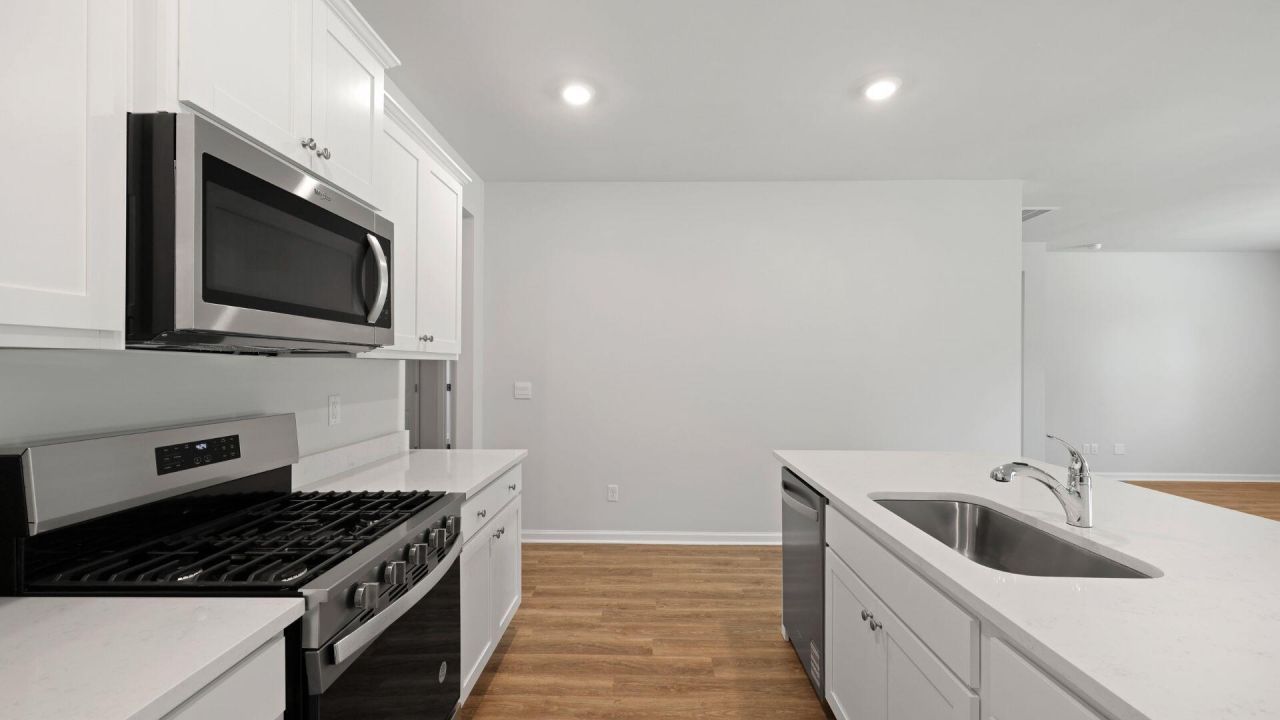 1011 Laurel Oaks Drive Photo 9