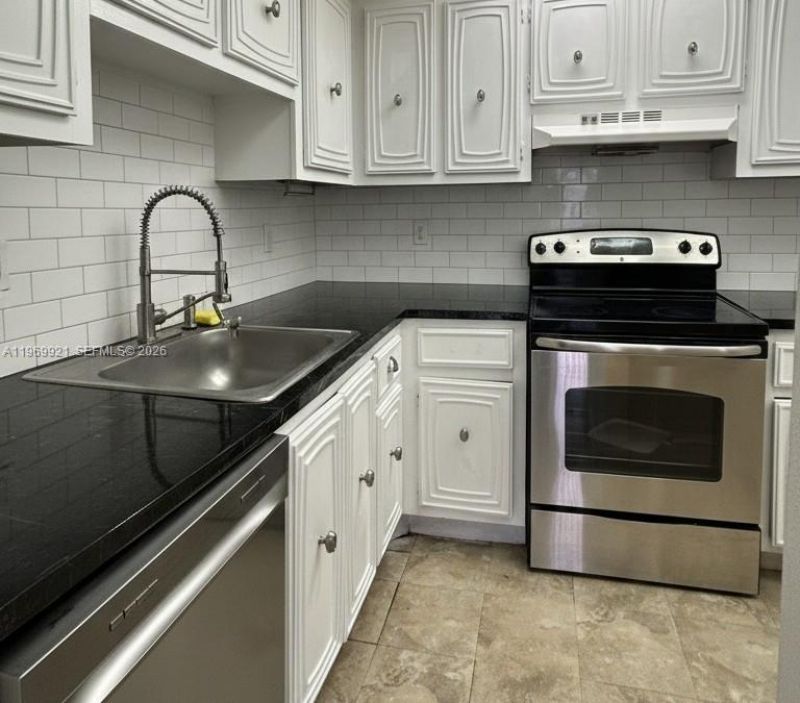 10511 SW 108th Ave, Unit 281, Miami, FL 33176 Photo