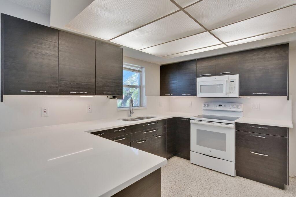 1385 NE Hilltop Street, Jensen Beach, FL 34957 Photo