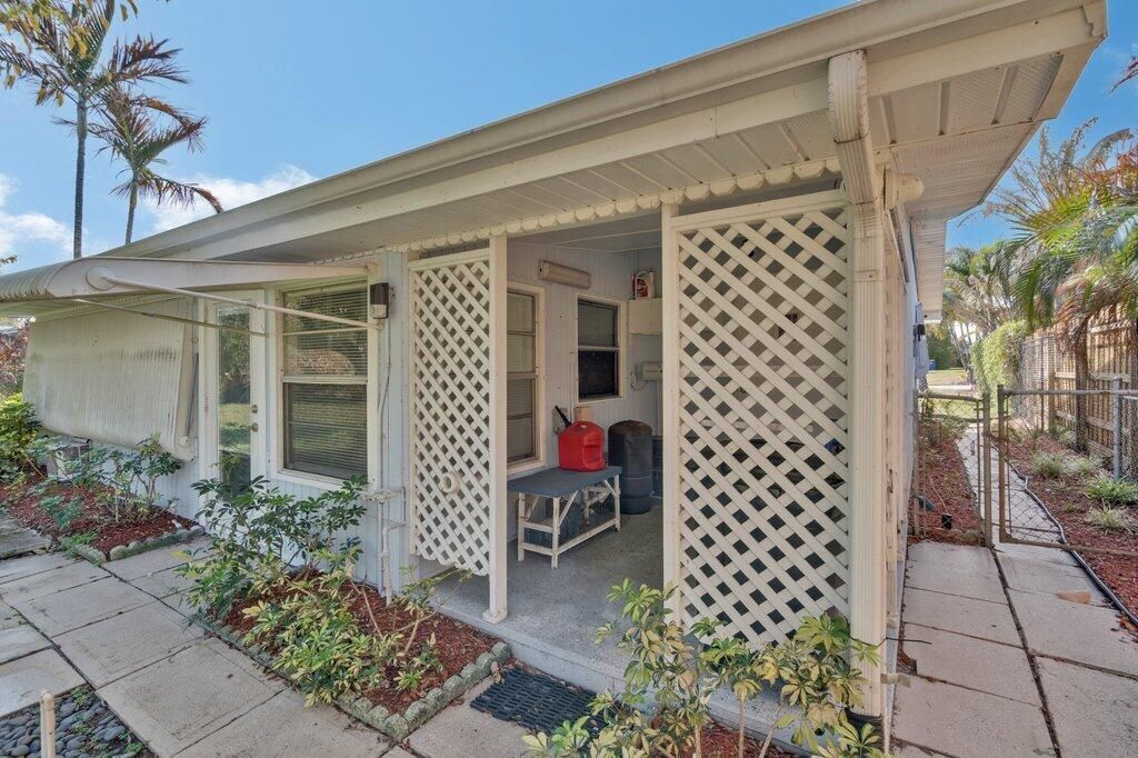 1385 NE Hilltop Street, Jensen Beach, FL 34957 Photo