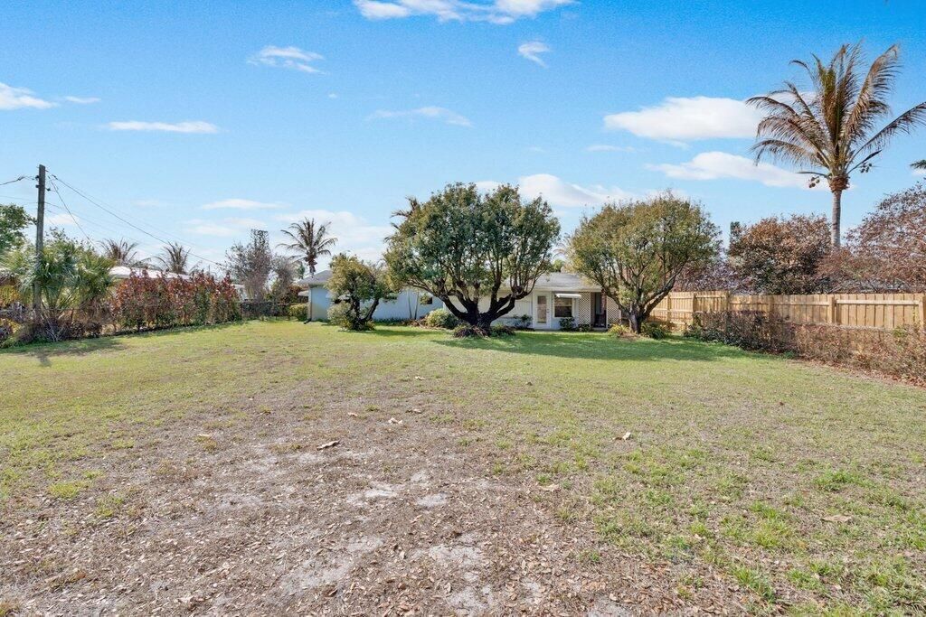 1385 NE Hilltop Street, Jensen Beach, FL 34957 Photo