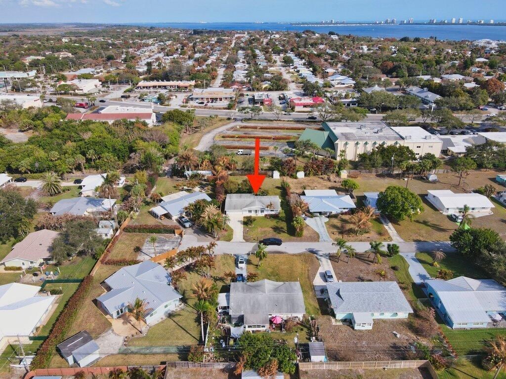 1385 NE Hilltop Street, Jensen Beach, FL 34957 Photo