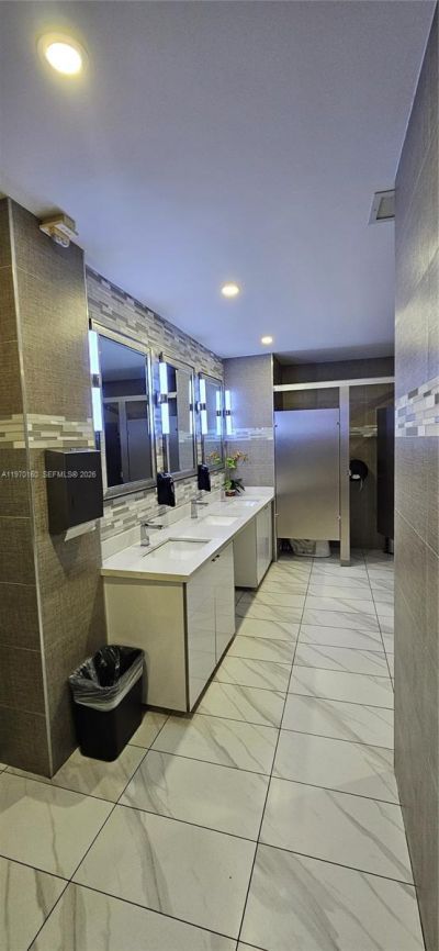 3800 S Ocean Dr, Unit 322, Hollywood, FL 33019 Photo