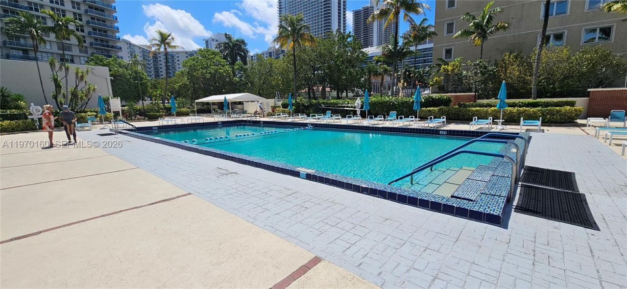 3800 S Ocean Dr, Unit 322, Hollywood, FL 33019 Photo