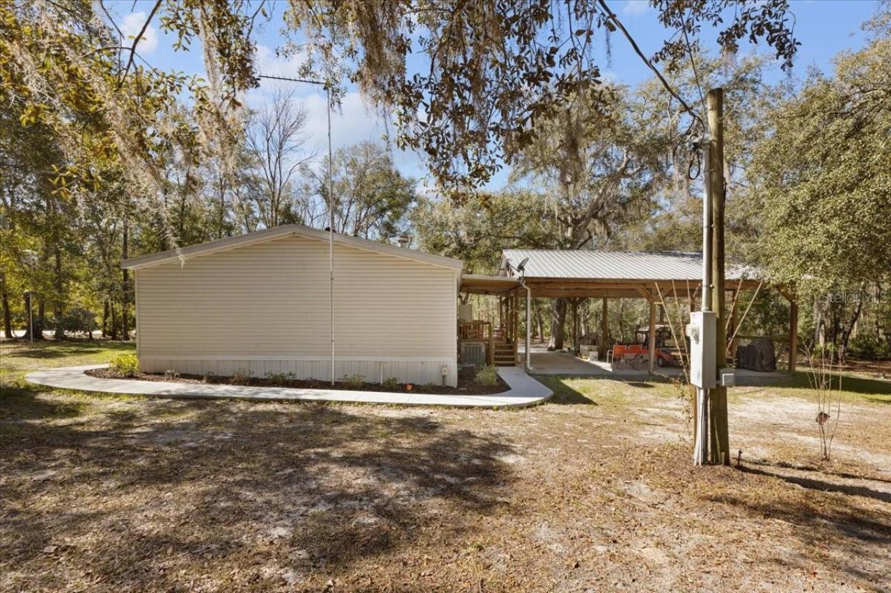 1658 NE 743rd Street, Old Town, FL 32680 Photo