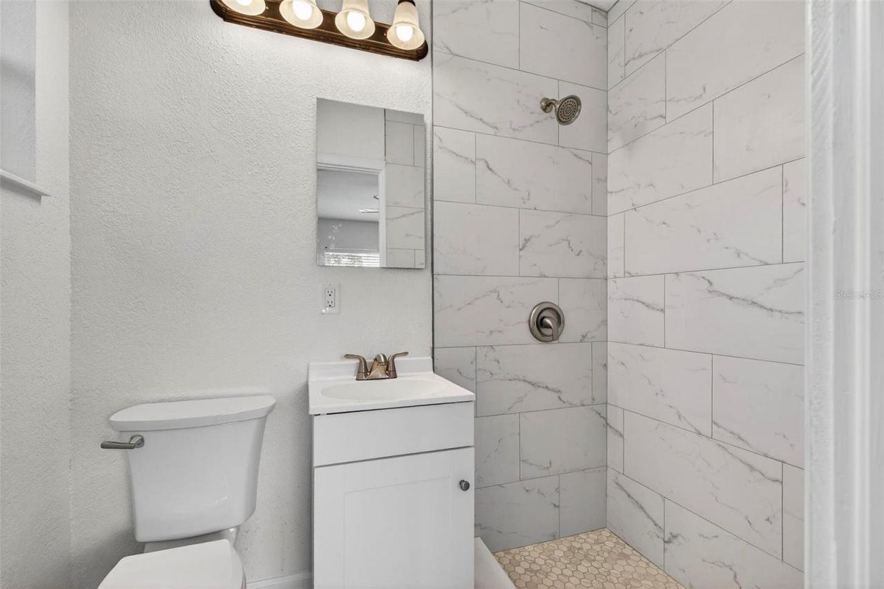 211 89th Avenue N, Saint Petersburg, FL 33702 Photo