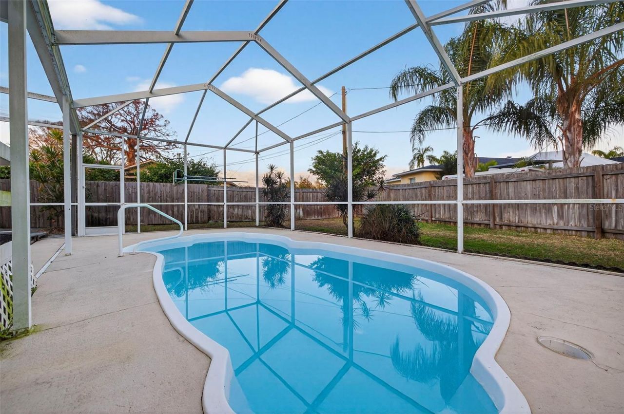 211 89th Avenue N, Saint Petersburg, FL 33702 Photo