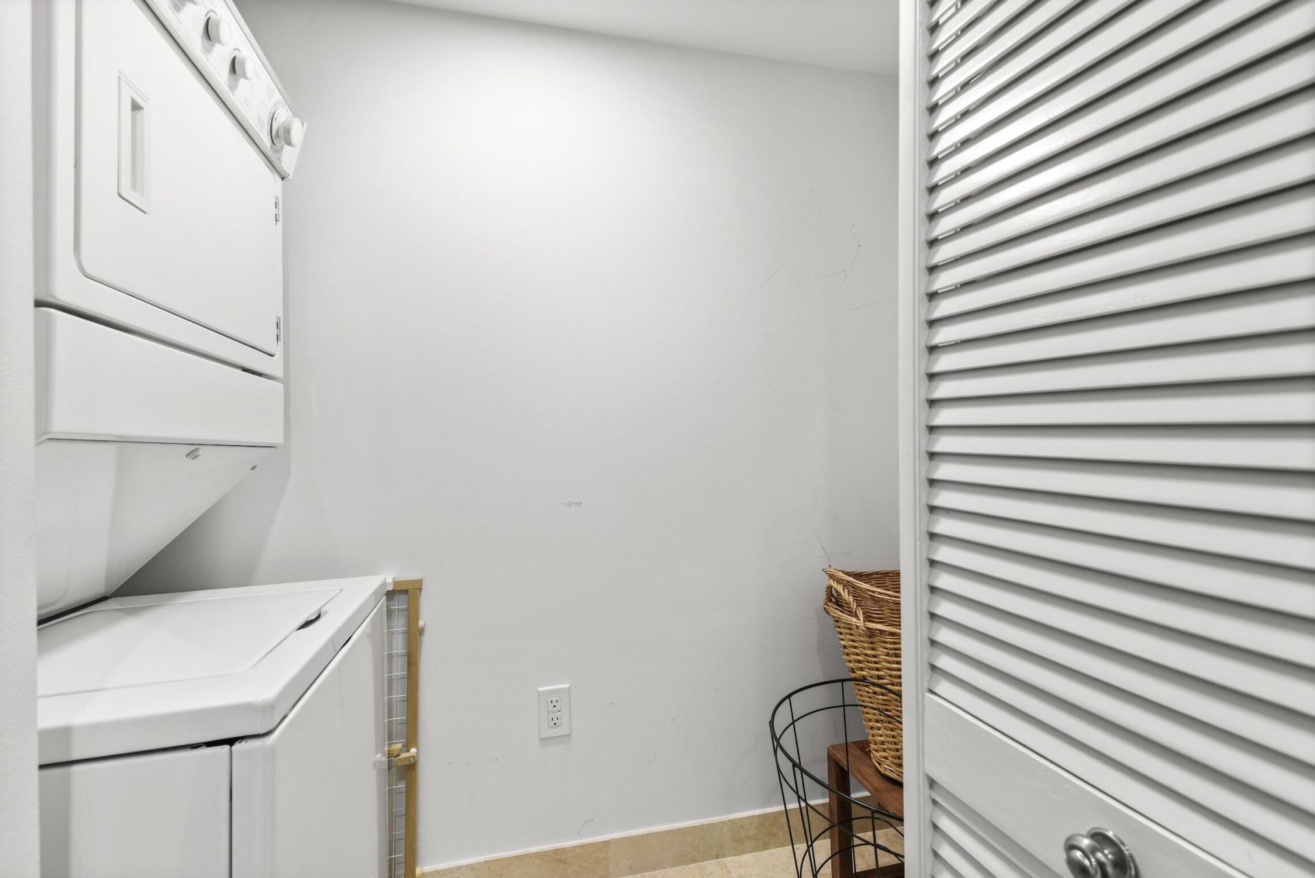 99 SE Mizner Boulevard, Unit 813, Boca Raton, FL 33432 Photo