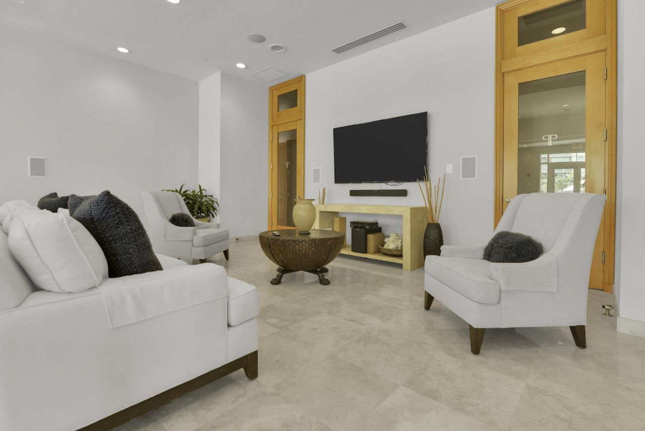 99 SE Mizner Boulevard, Unit 813, Boca Raton, FL 33432 Photo