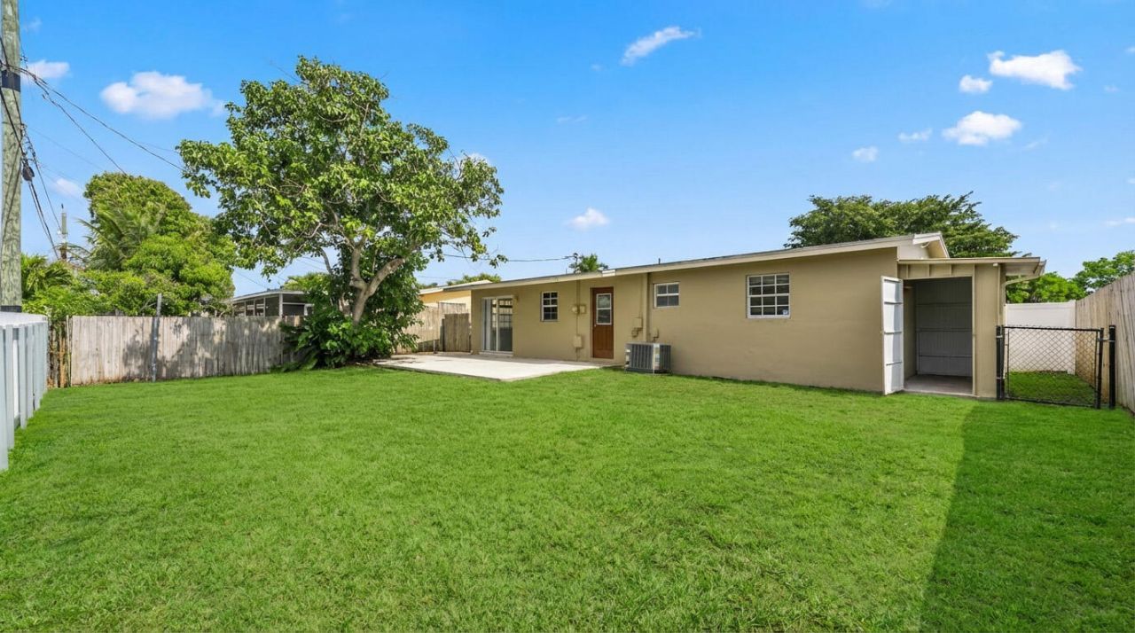63 Andros Road, Palm Springs, FL 33461 Photo